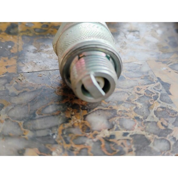 NOS Vintage OEM Harley Davidson Scrambler #5 Spark Plug 82807-58 Original Part - Picture 11 of 11